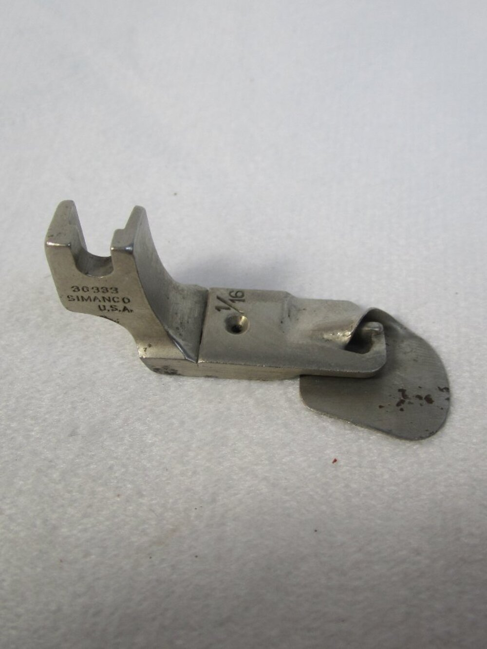 SINGER SIMANCO # 36333 1/16" Rolled Flange Hemmer Foot